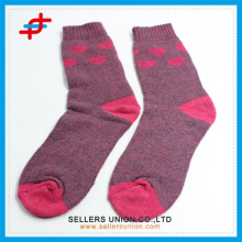 2015 rote Mikrofaser-Socken mit Herzmuster für junge Mädchen
